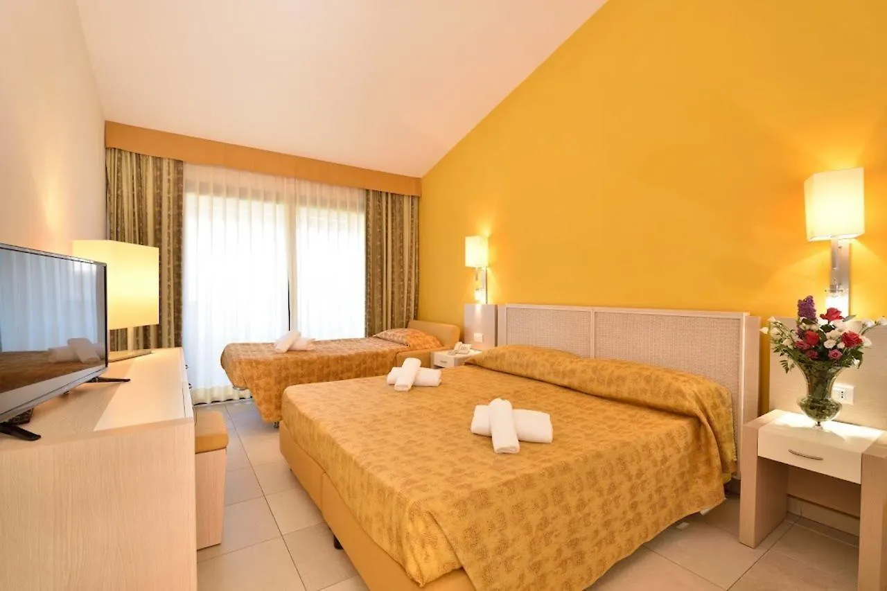 Hotel Club Baja Bianca San Teodoro