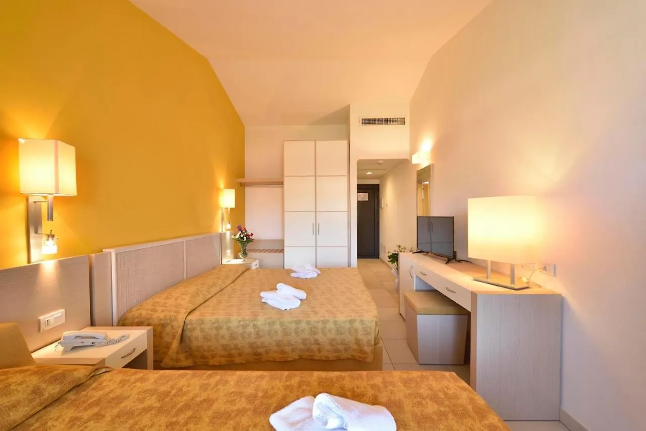 Hotel Club Baja Bianca San Teodoro